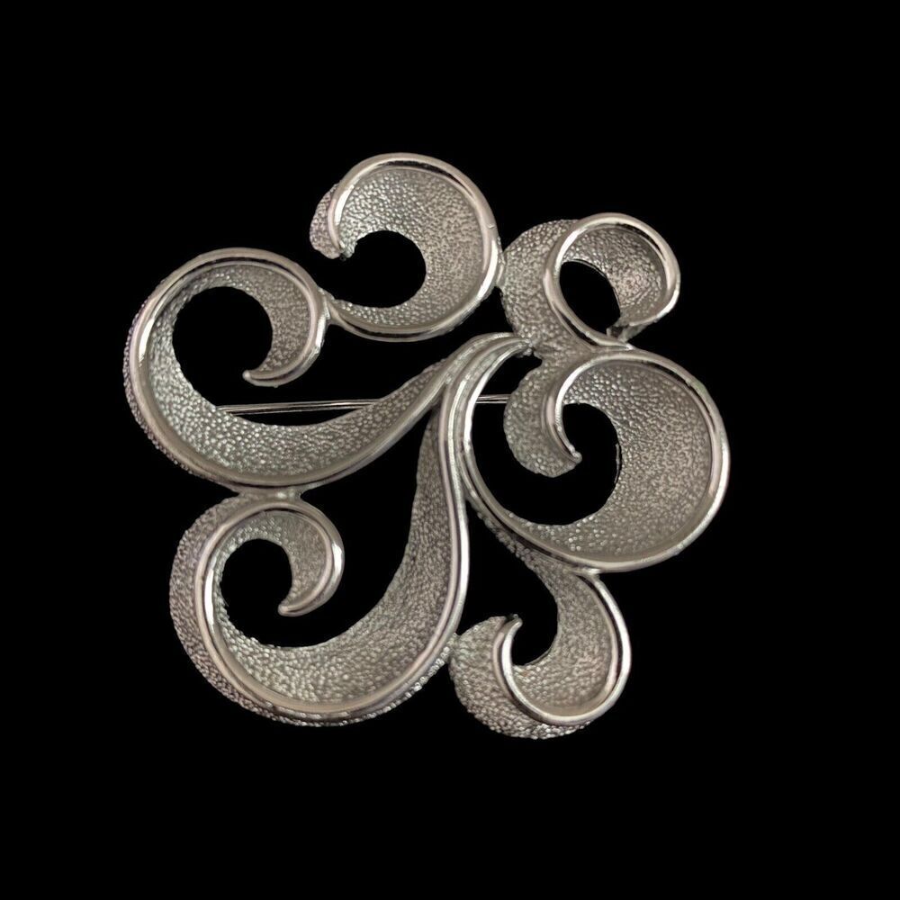 Vintage Trifari Brooch Pin Swirl Textured Silver Tone Signed